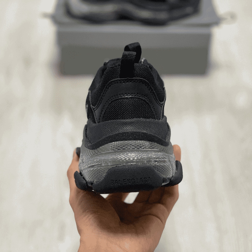 Ba*len*cia*ga triple s clear sole