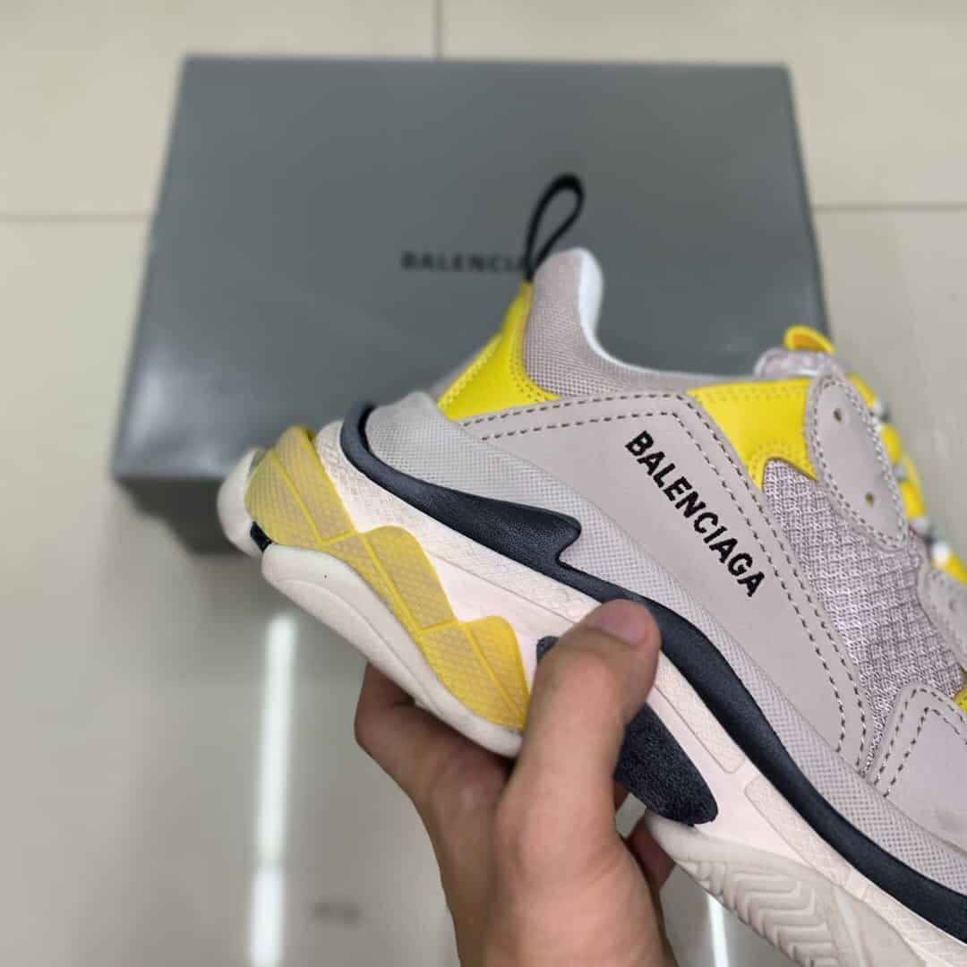 Ba*len*cia*ga triple s trainers - bb22