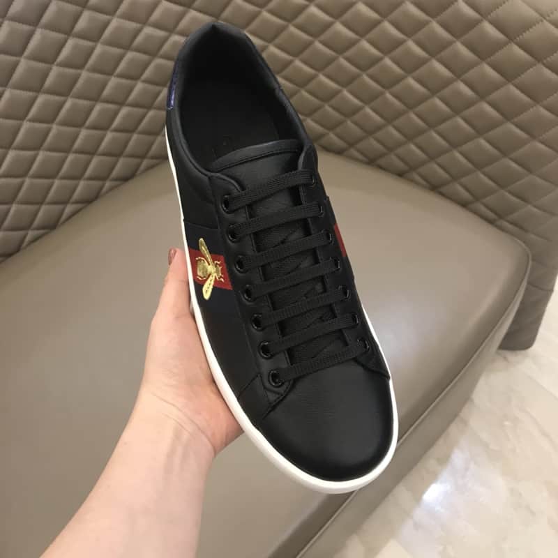 G*u*i ace embroidered bee sneaker - gc37