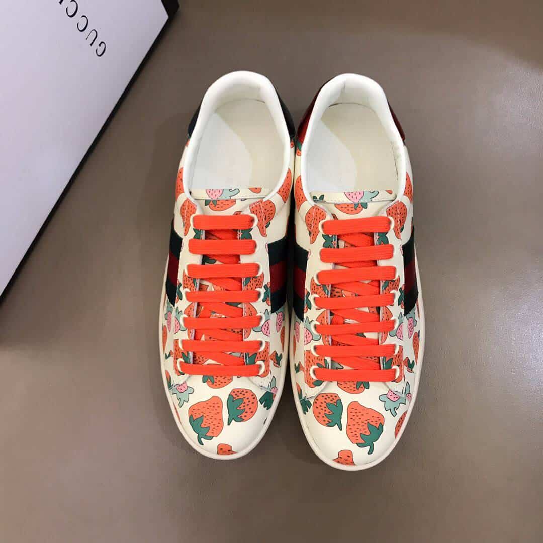 G*u*i ace leather sneaker with G*u*i strawberry print - gc10