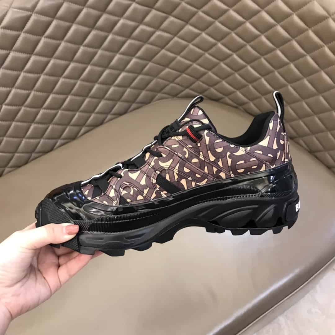 B**rry monogram print arthur sneakers