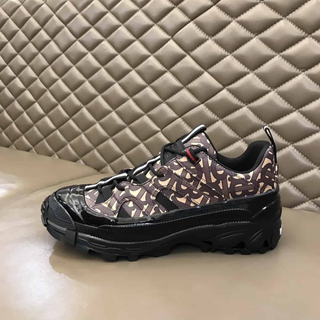 B**rry monogram print arthur sneakers