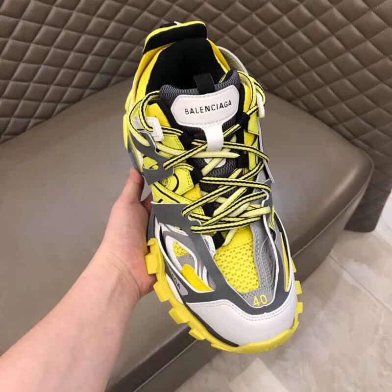 Ba*len*cia*ga track trainer