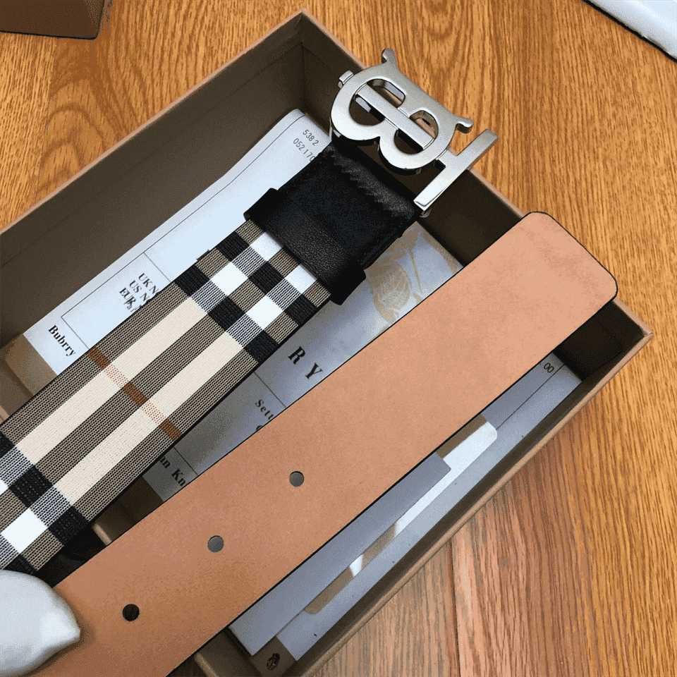 B**rry reversible monogram motif vintage check belt in archive beige - b26