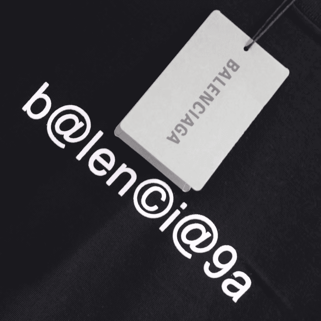 Ba*len*cia*ga symbolic t-shirt