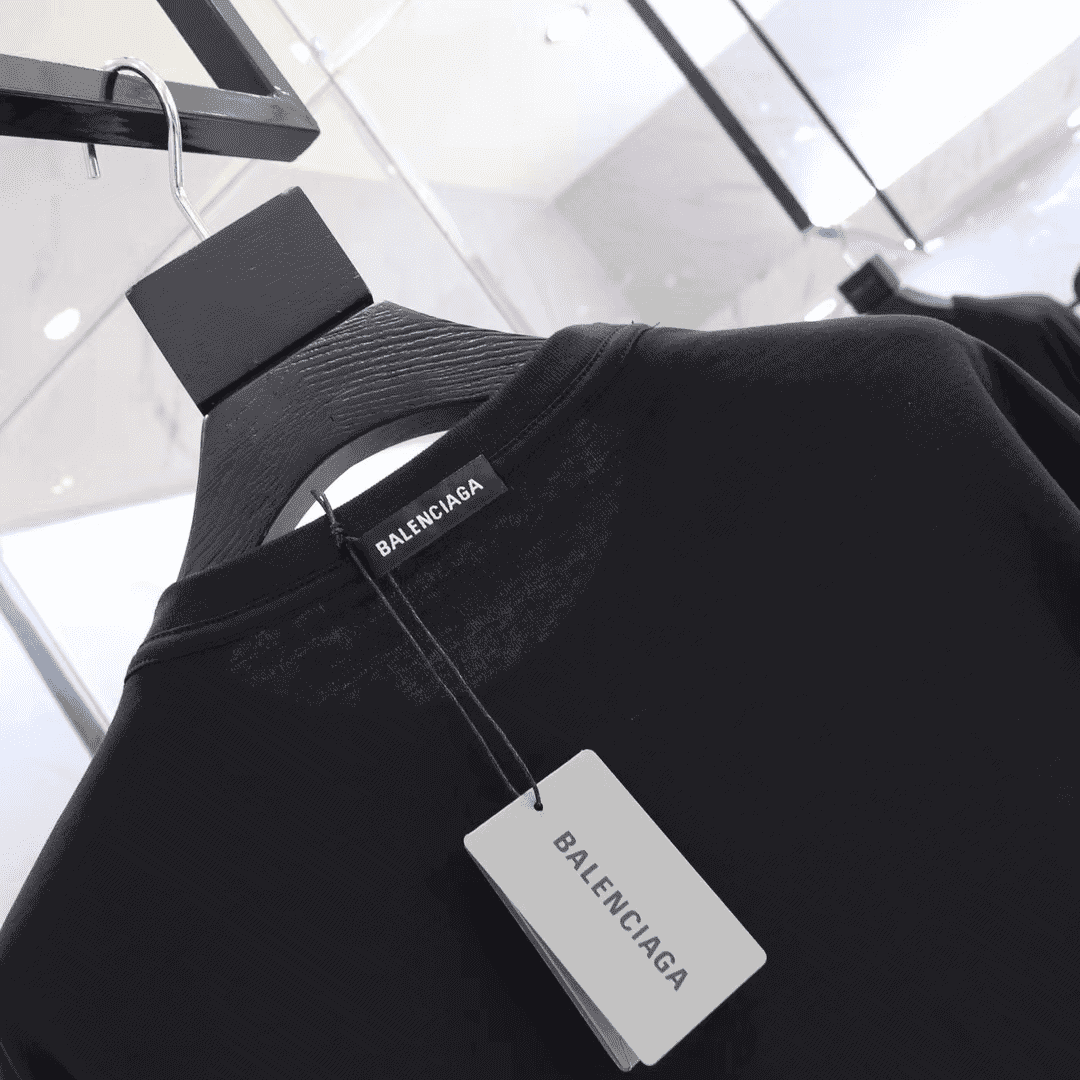 Ba*len*cia*ga uniform large fit t-shirt in black vintage jersey - bb40