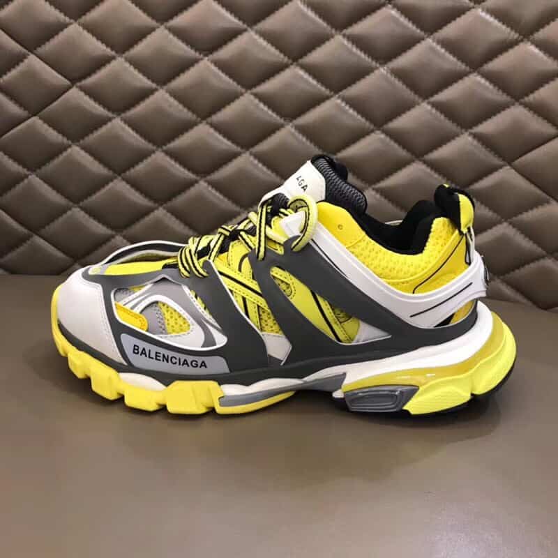 Ba*len*cia*ga track trainer