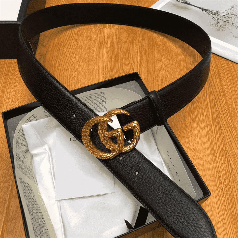 G*u*i leather belt w/ textured double g buckle - b10