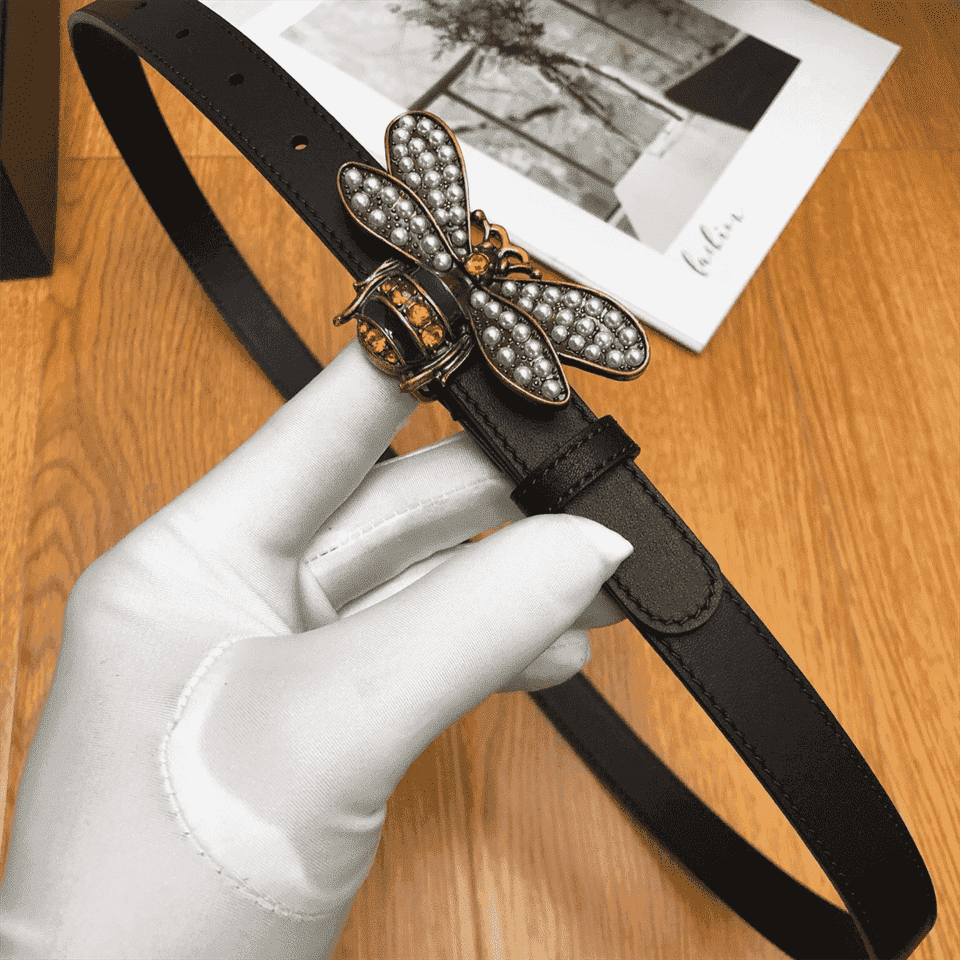 G*u*i bee buckle belt - b17