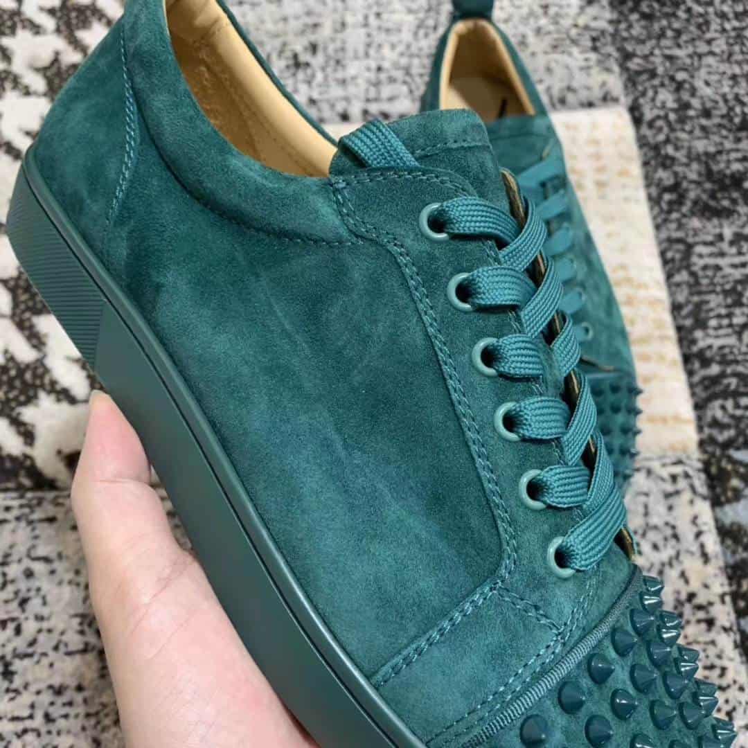 Ch**an louboutin low top sneaker - cl75