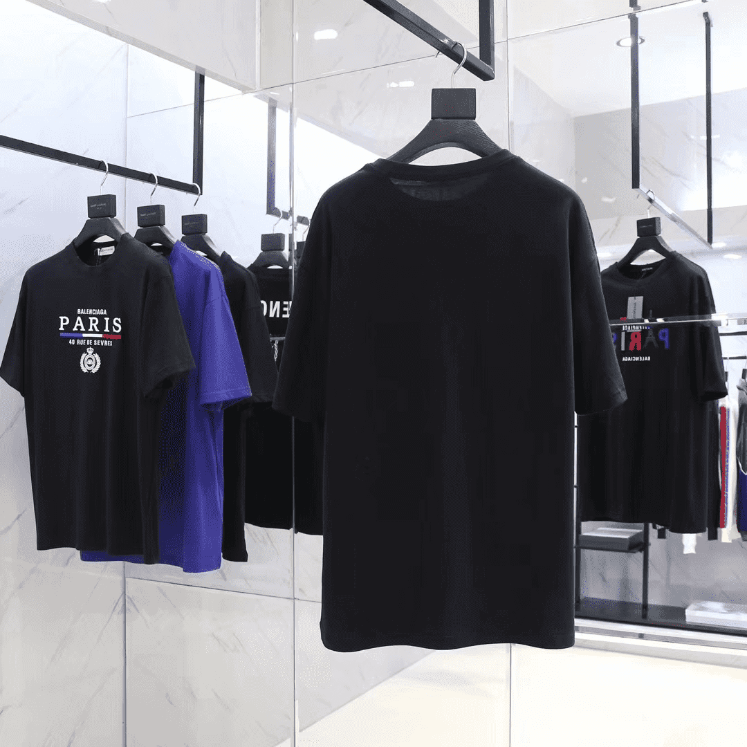 Ba*len*cia*ga men's black mode logo tee - bb42