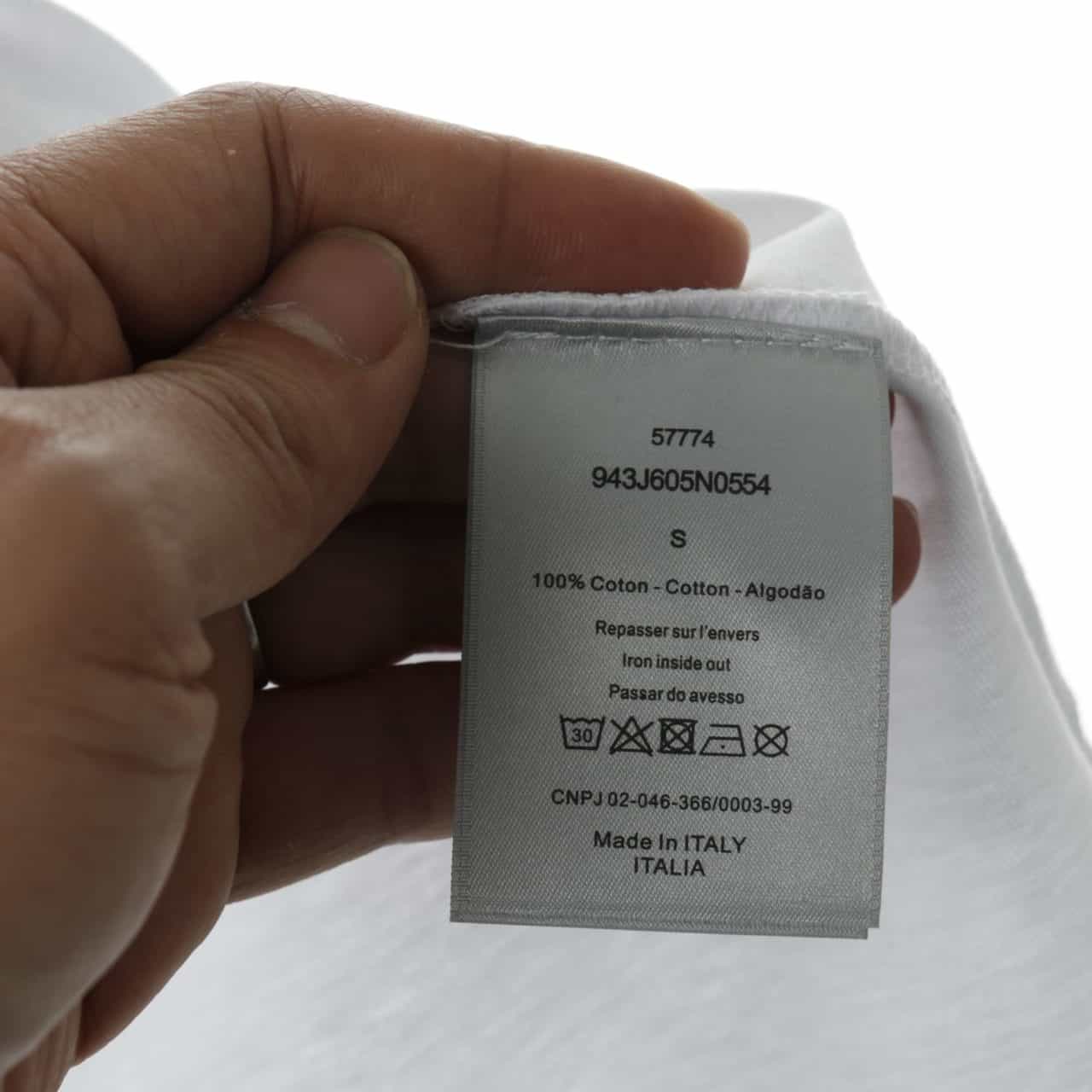 D*or letter rendering heat transfer logo t-shirt