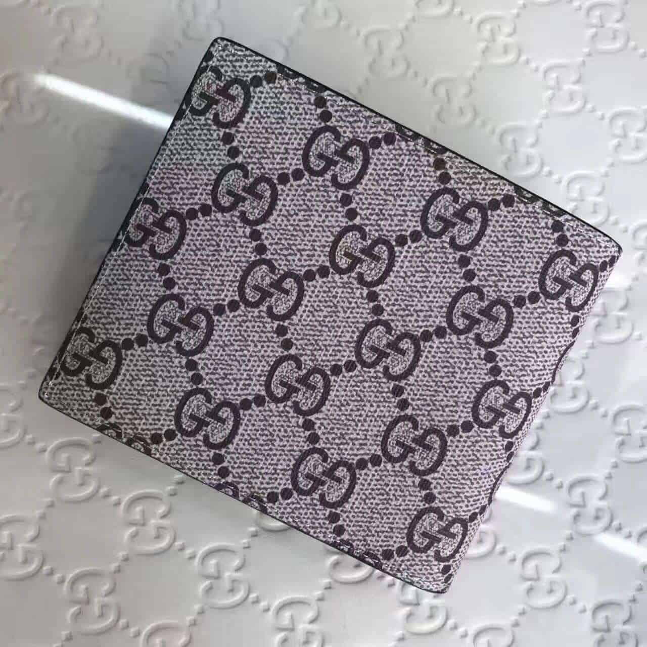 g*u*i bee print gg S*p*e wallet