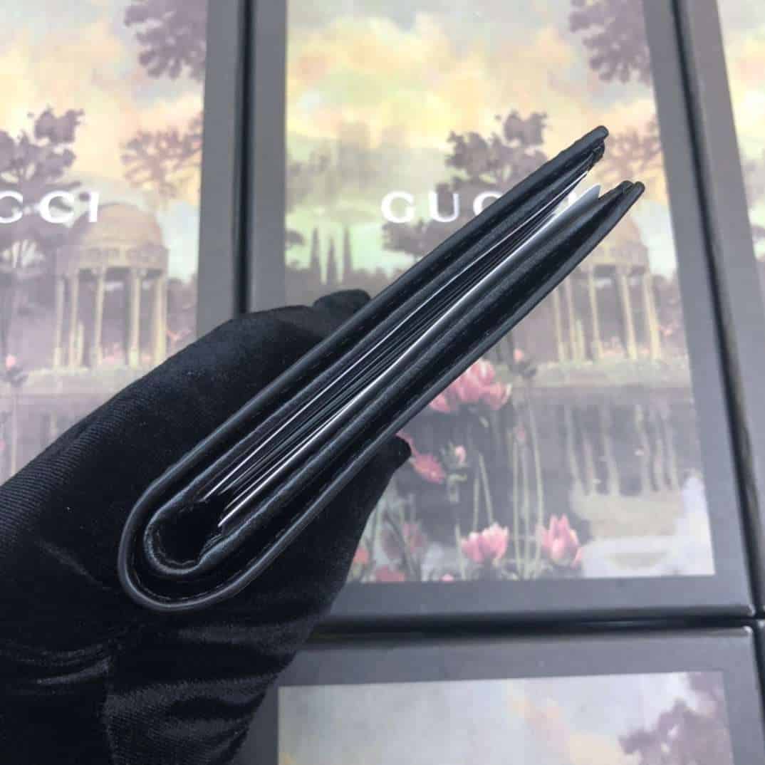 wallet with G*u*i blade embroidery