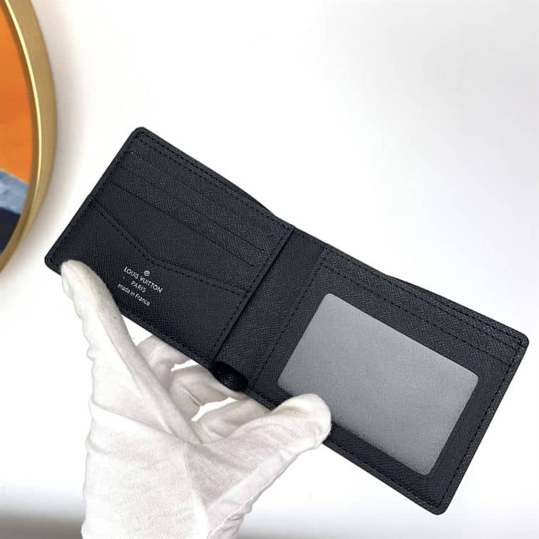 SLENDER WALLET M62294