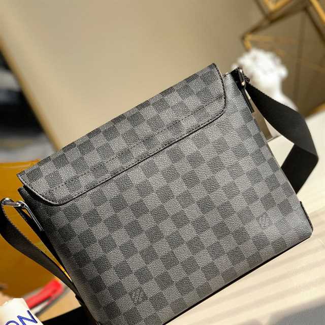 l0*is V*t0n district pm damier graphite canvas n40349