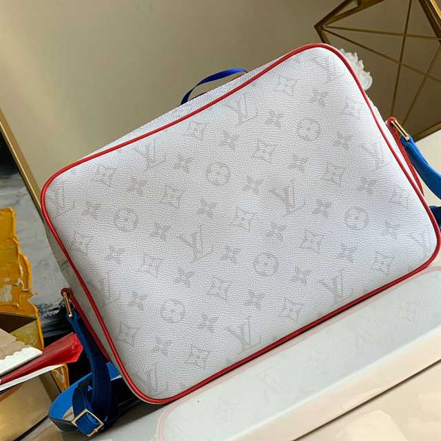 l0*is V*t0n trio messenger bag m69443