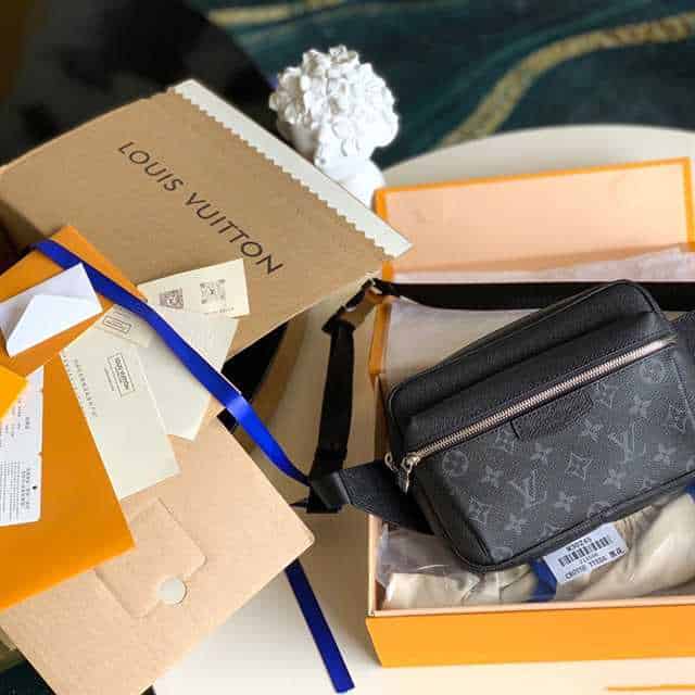 l0*is V*t0n outdoor bumbag taigarama in black m30245