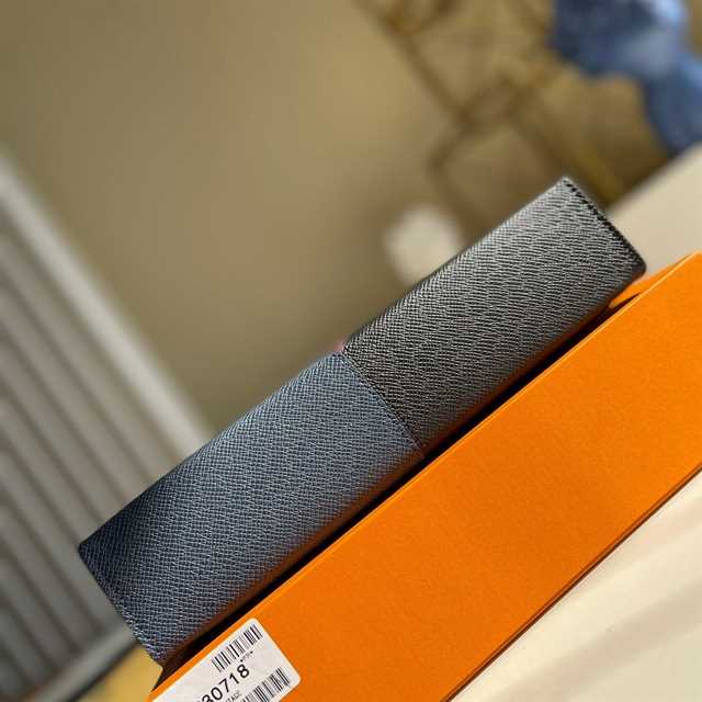 l0*is V*t0n pochette voyage mm taiga leather m30718