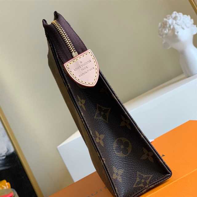 l0*is V*t0n toiletry pouch 26 epi monogram canvas m47542