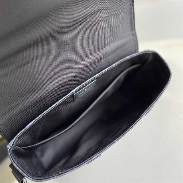 l0*is V*t0n trunk messenger monogram canvas m57271