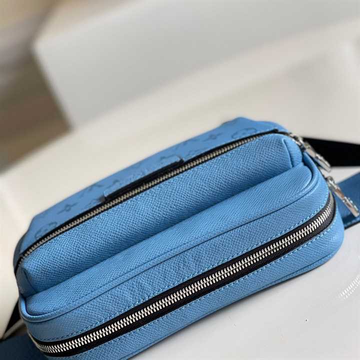 OUTDOOR BUMBAG TAIGARAMA DENIM BLUE M30748