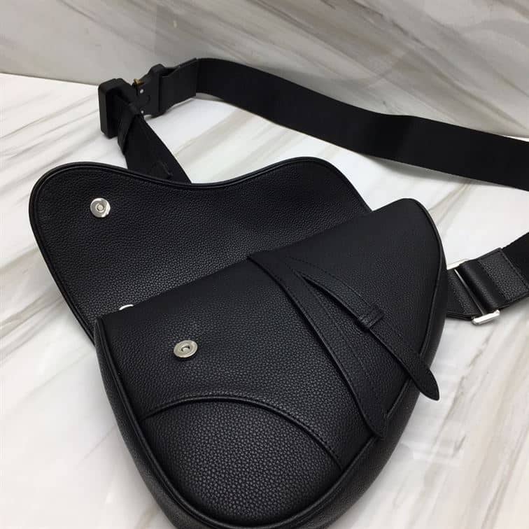 SADDLE BAG BLACK GRAINED CALFSKIN