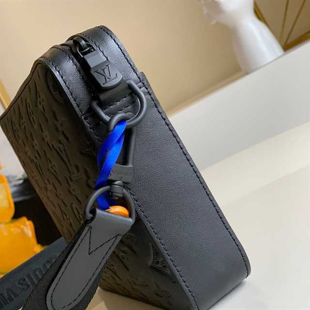 l0*is V*t0n duo messenger g5 m69827