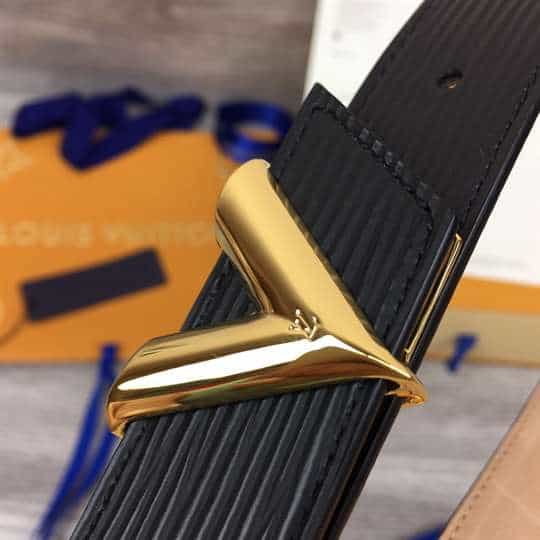 l0*is V*t0n black epi leather essential v belt - b125