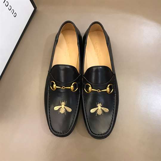 G*u*i leather loafer with bee - ldg009