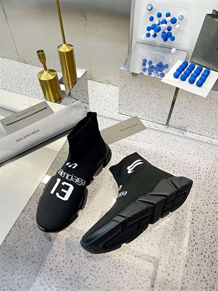 Ba*len*cia*ga men's speed 2.0 sneaker - bb137