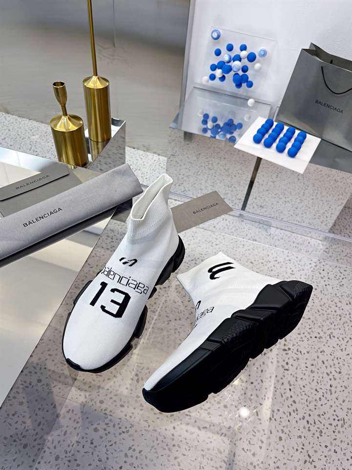 Ba*len*cia*ga men's speed 2.0 sneaker - bb138