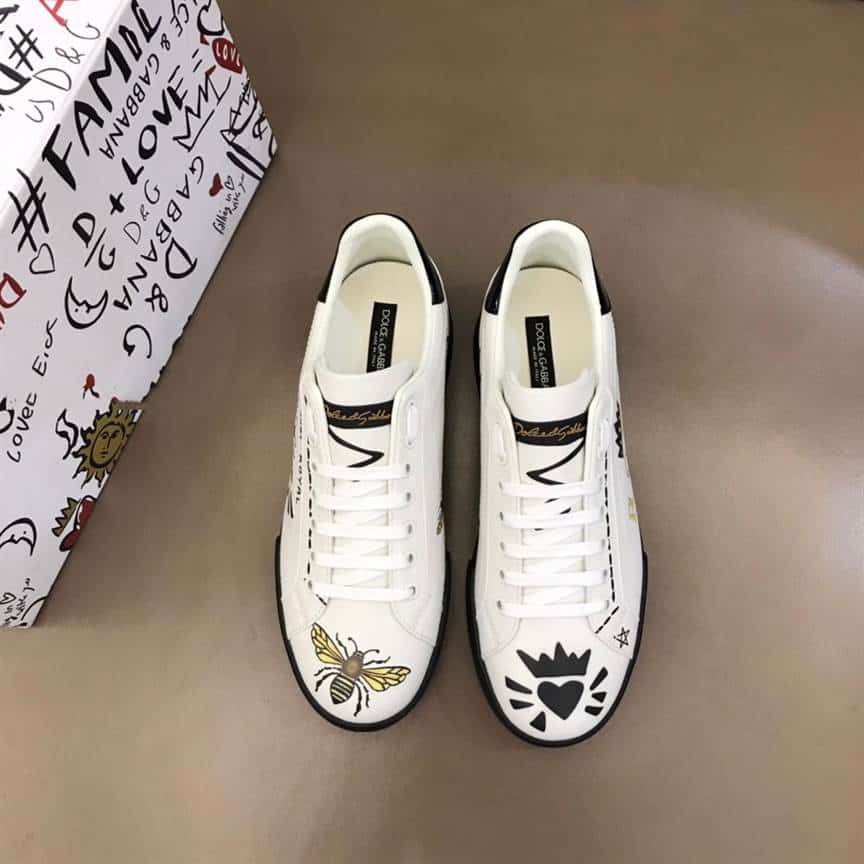 DOLCE AND GABBANA PORTOFINO WASP PRINT SNEAKERS IN WHITE - DG104