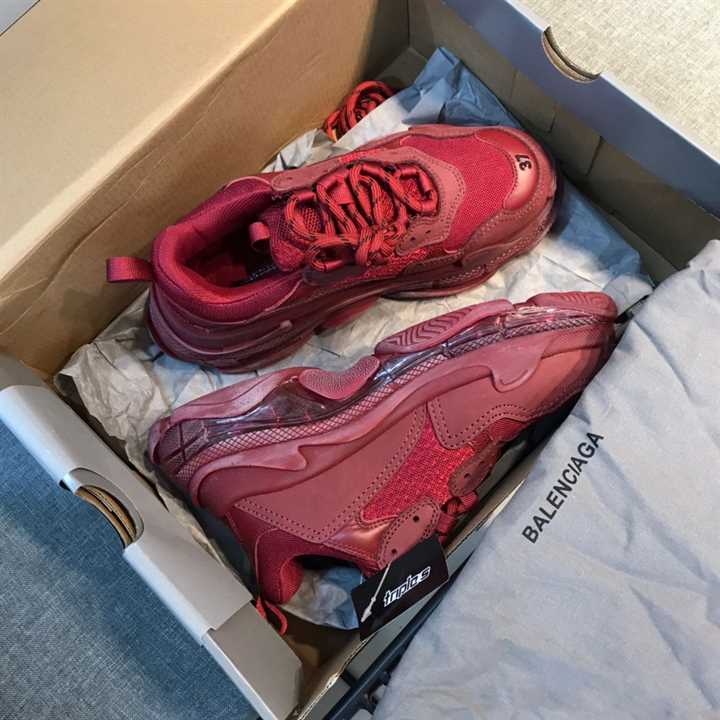 Ba*len*cia*ga triple s clear sole sneaker in red - bb171