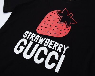 G*u*i strawberry t-shirt - gc0022