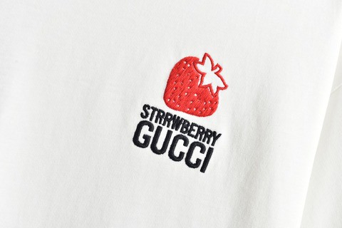 G*u*i strawberry t-shirt - gc0103
