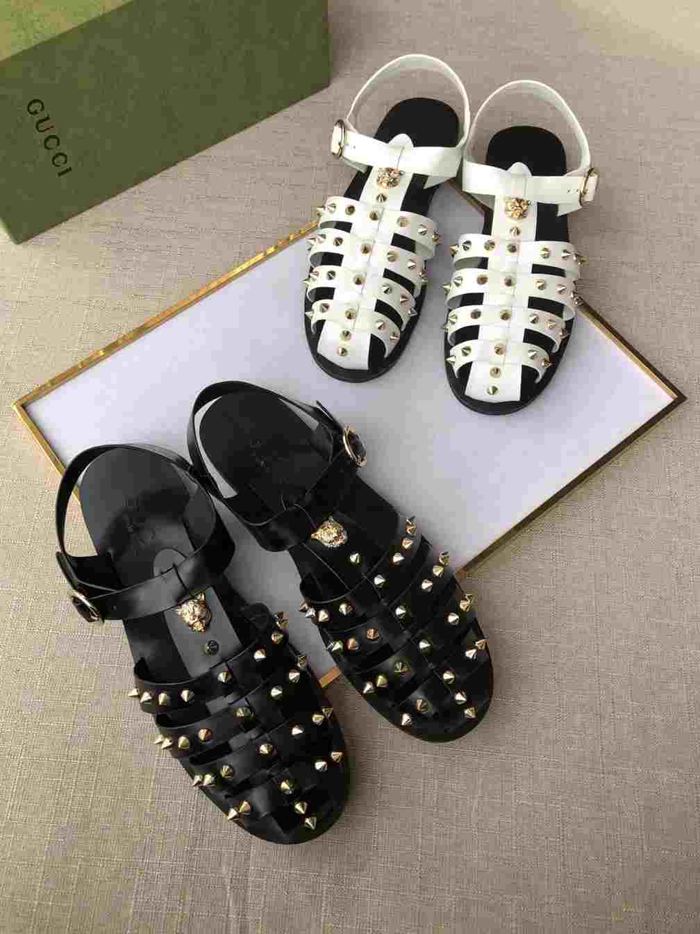 G*u*i sandal with double g - sdg004