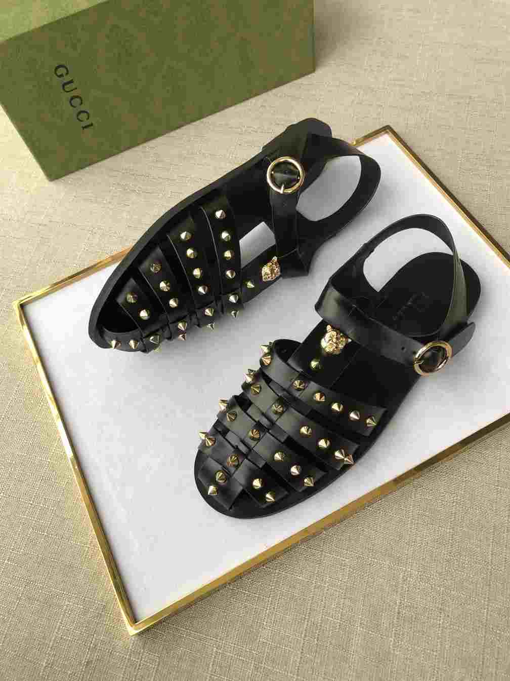 G*u*i sandal with double g - sdg004