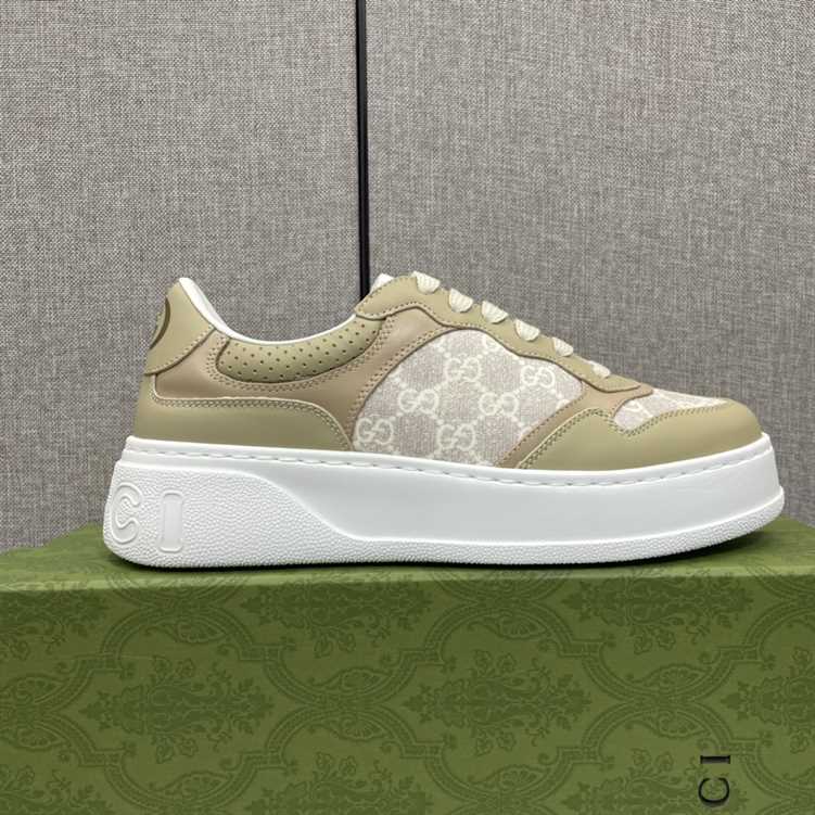 G*u*i men's gg sneaker - gc102