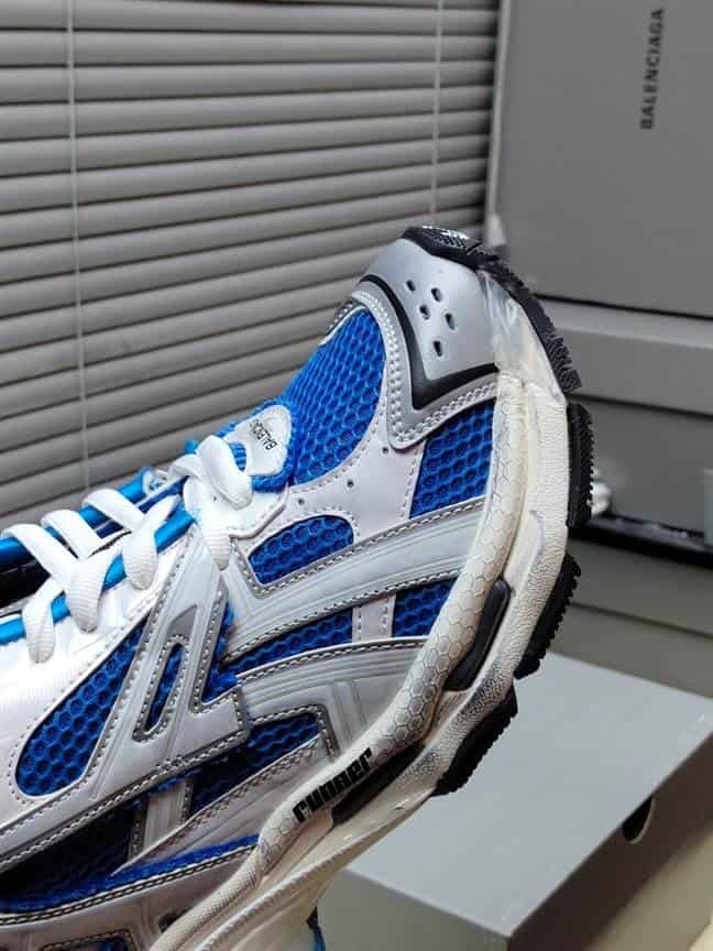 Ba*len*cia*ga men's runner sneaker - bb176