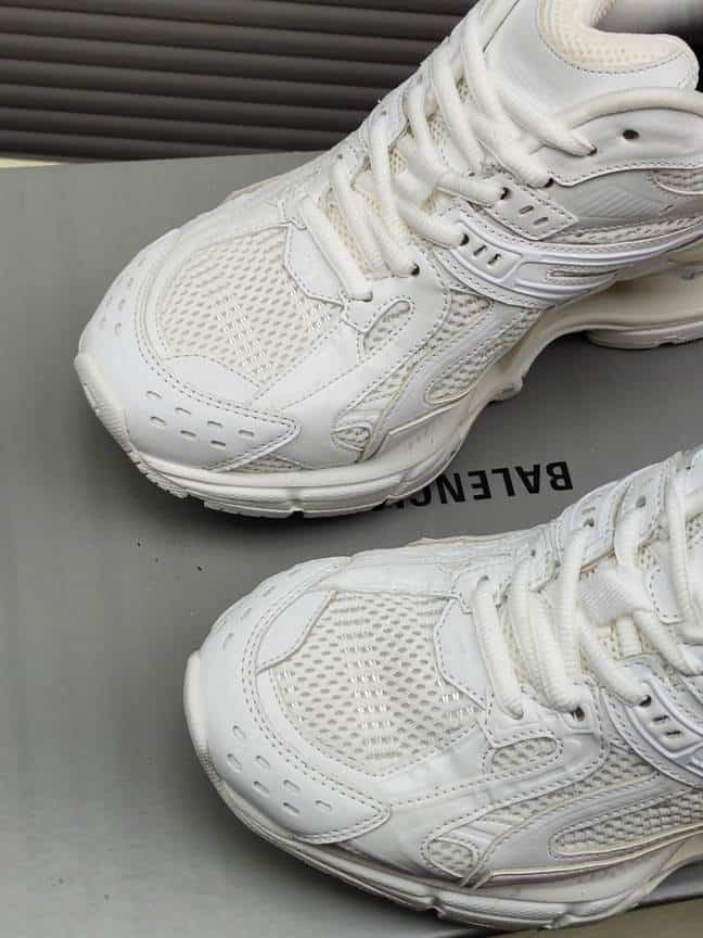 Ba*len*cia*ga men's x-pander sneaker - bb181