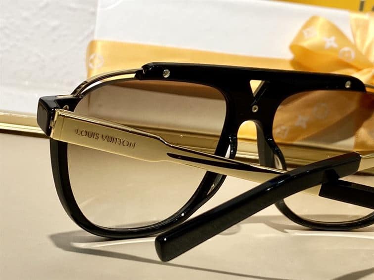 LV SUNGLASSES