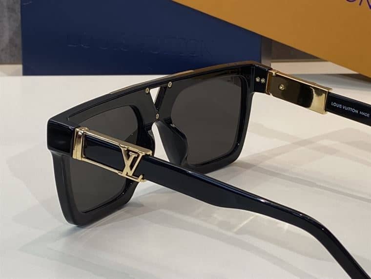 LV SUNGLASSES - GLVT29
