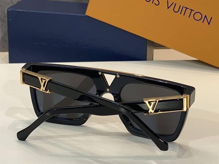 LV SUNGLASSES - GLVT29