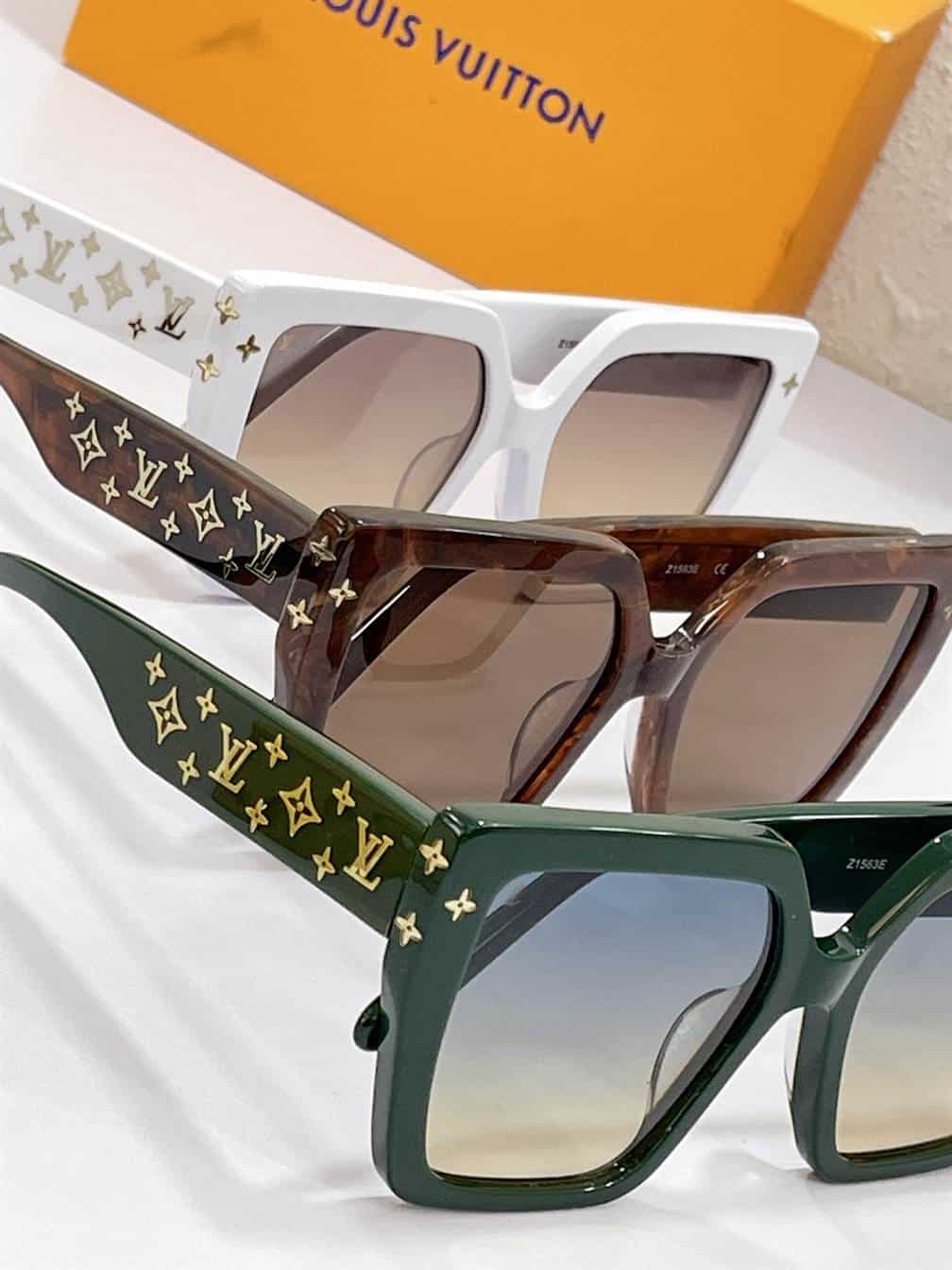 LV SUNGLASSES - GLVT22