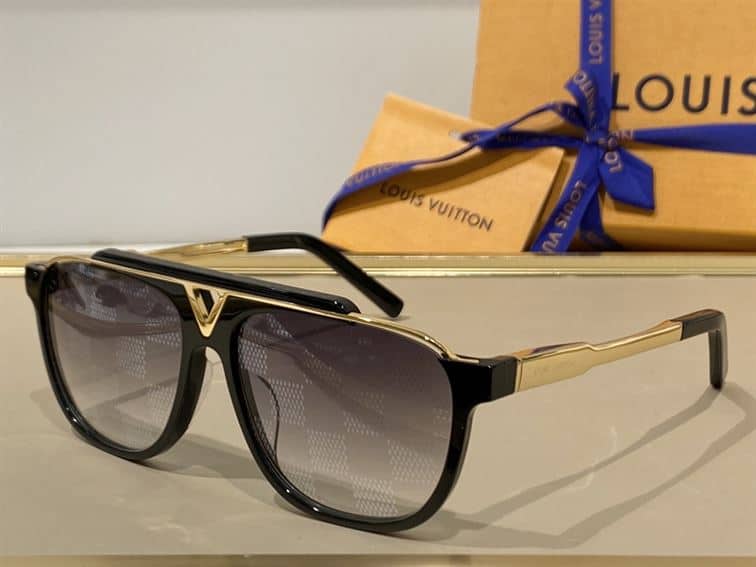 LV SUNGLASSES - GLVT04