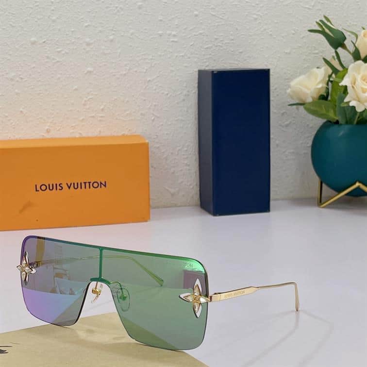 LV SUNGLASSES - GLVT20