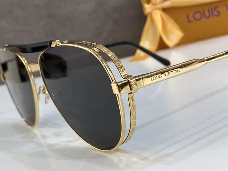 LV SUNGLASSES - GLVT28