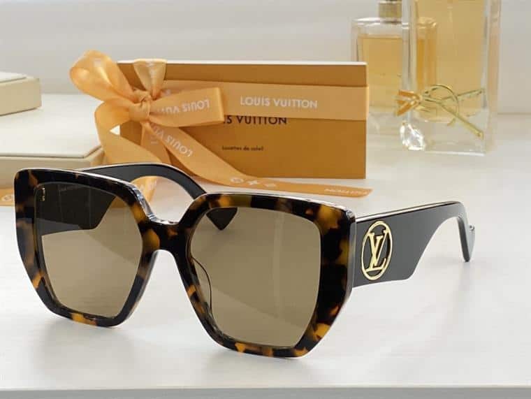 LV SUNGLASSES - GLVT11