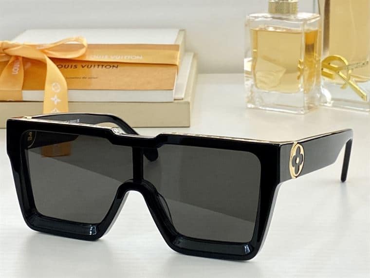 LV SUNGLASSES - GLVT02
